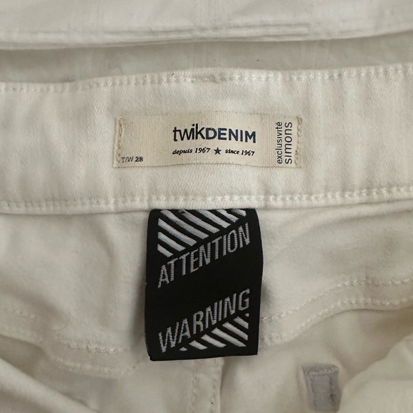 Twik white shorts - Picture 2 of 2